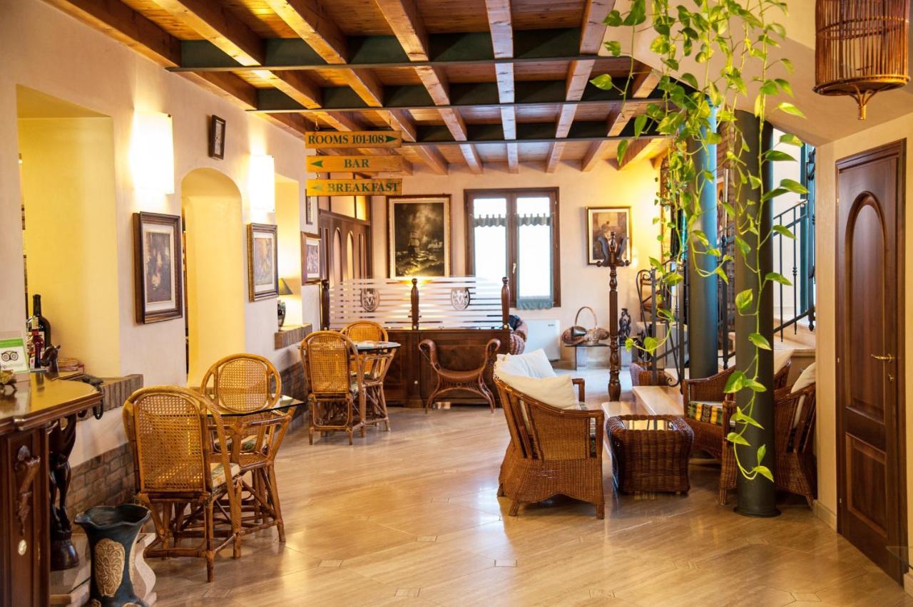 Hotel Corte Vecchia San Prospero Kültér fotó