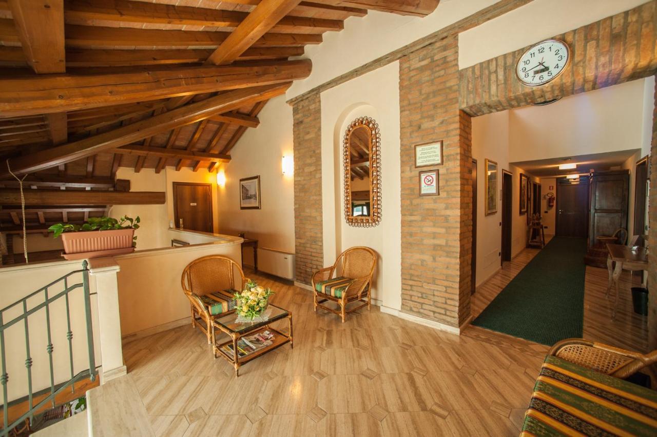 Hotel Corte Vecchia San Prospero Kültér fotó