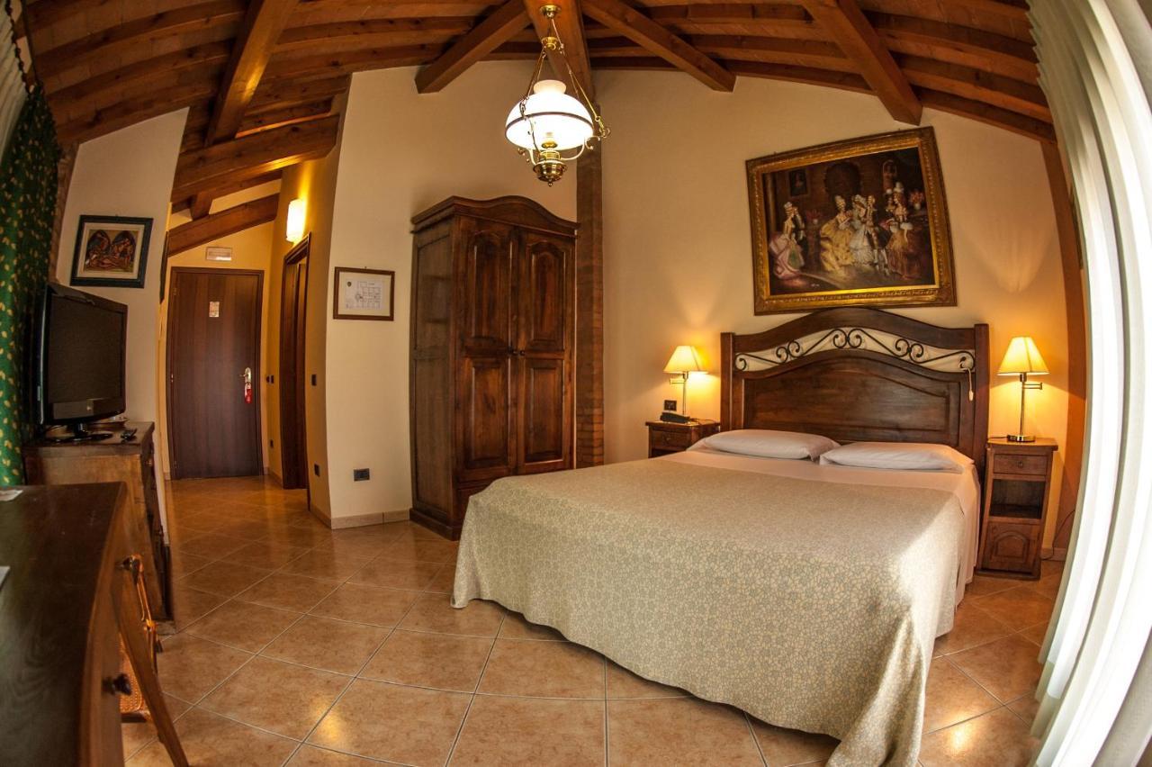 Hotel Corte Vecchia San Prospero Kültér fotó