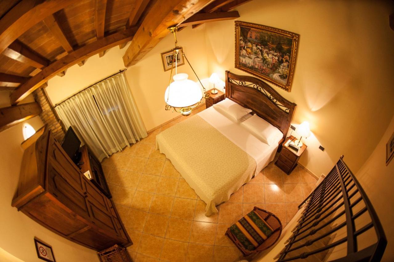 Hotel Corte Vecchia San Prospero Kültér fotó
