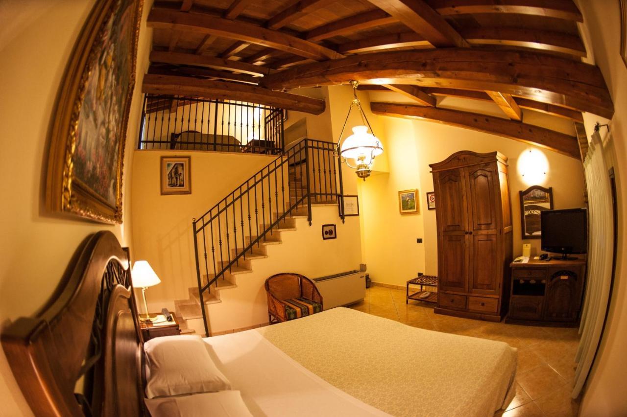 Hotel Corte Vecchia San Prospero Kültér fotó