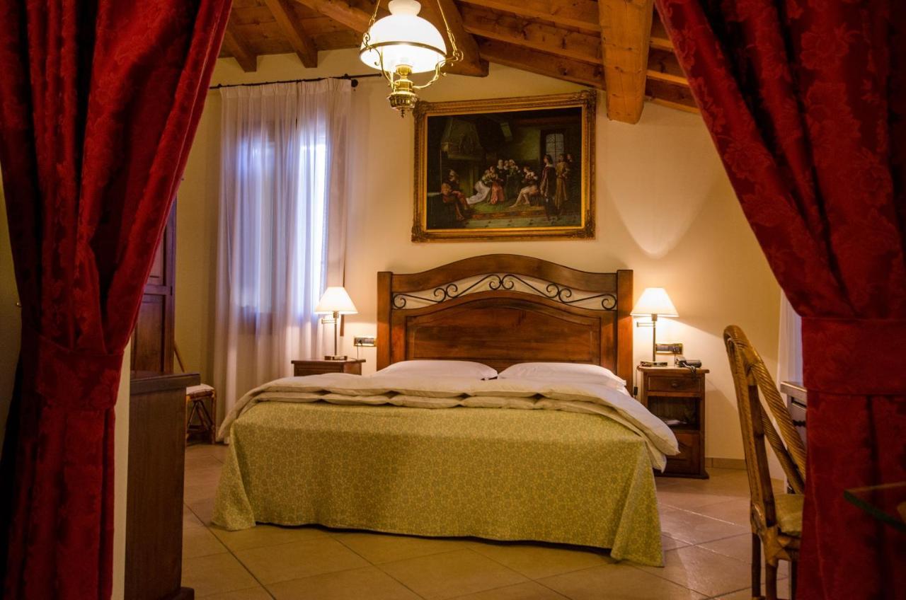 Hotel Corte Vecchia San Prospero Kültér fotó