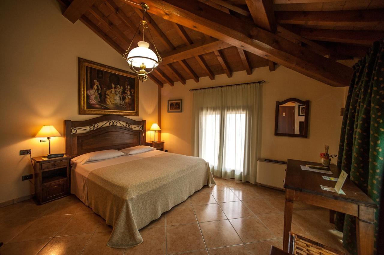 Hotel Corte Vecchia San Prospero Kültér fotó