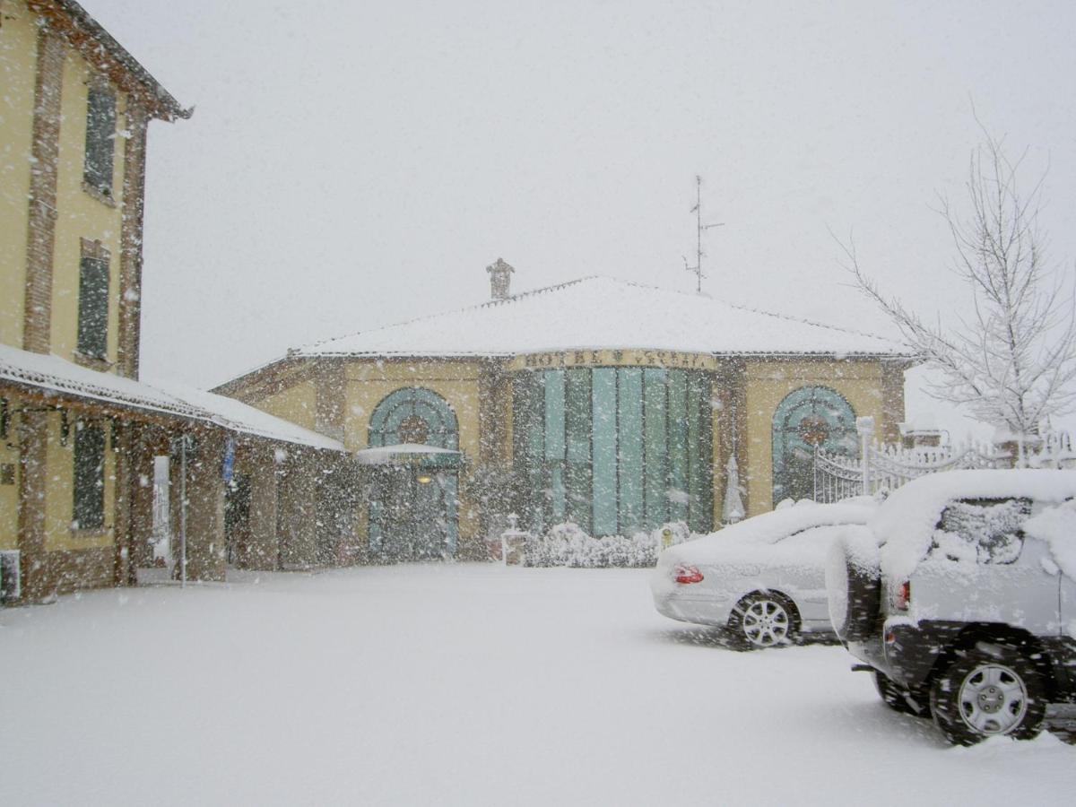Hotel Corte Vecchia San Prospero Kültér fotó