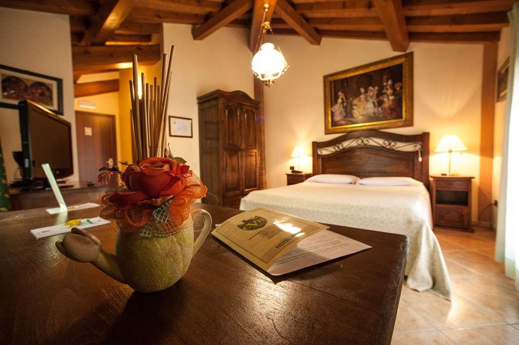 Hotel Corte Vecchia San Prospero Szoba fotó